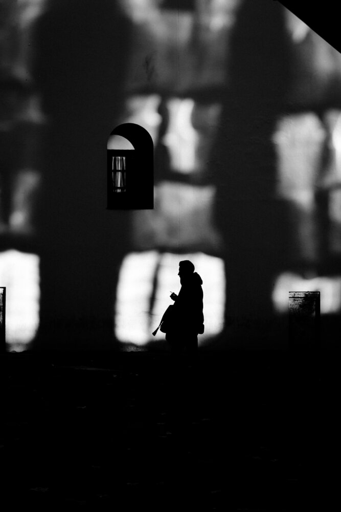 Shadow game