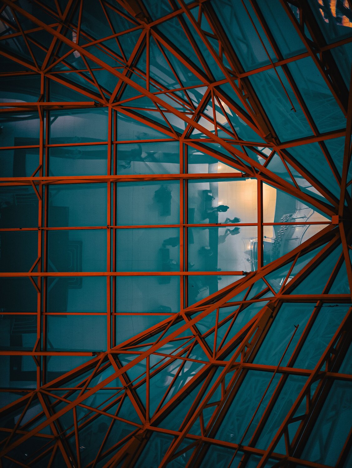 Quiet Structures