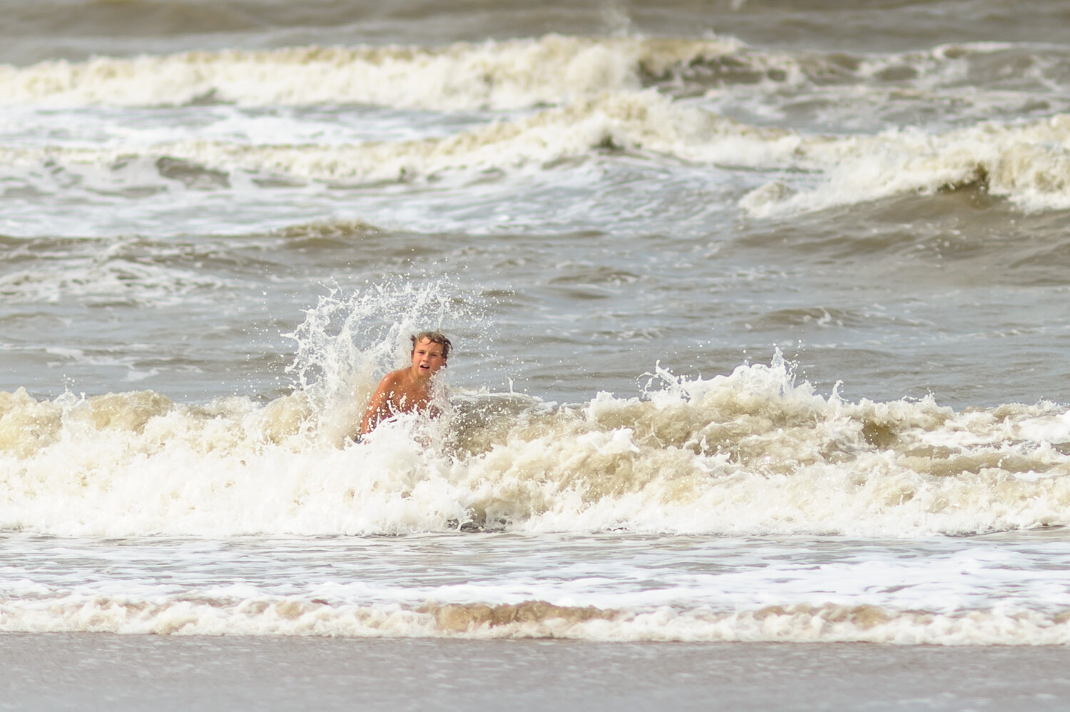 Photo #13883980