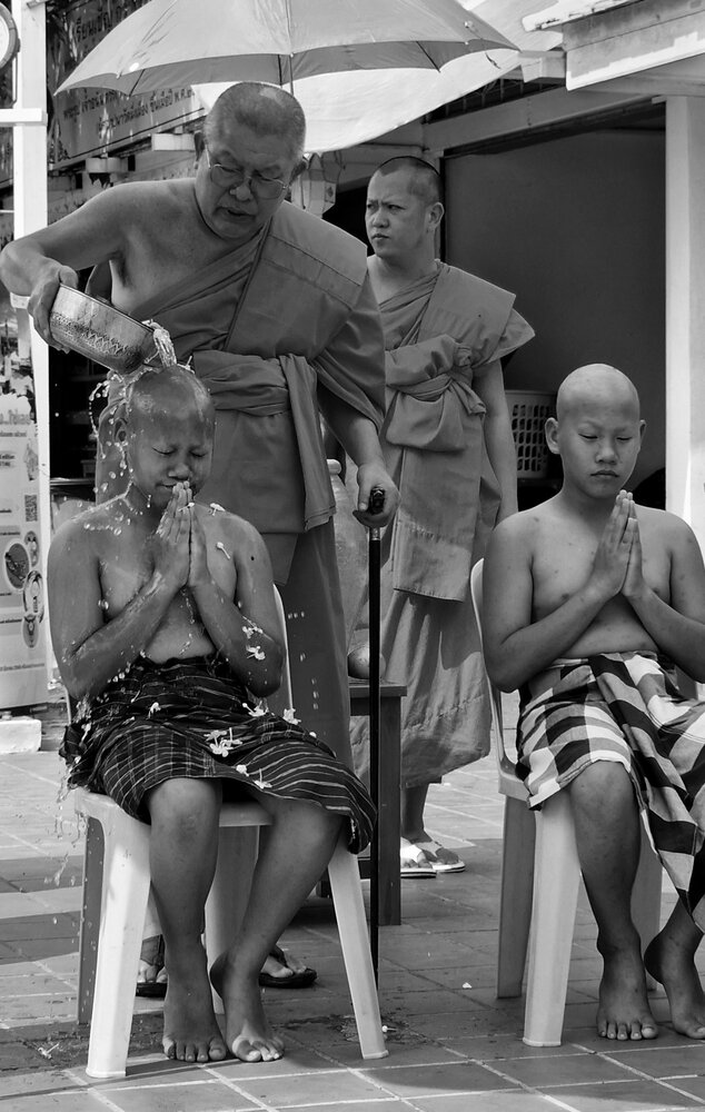 Preparing for Pabbajjā - Ab Nam Nak