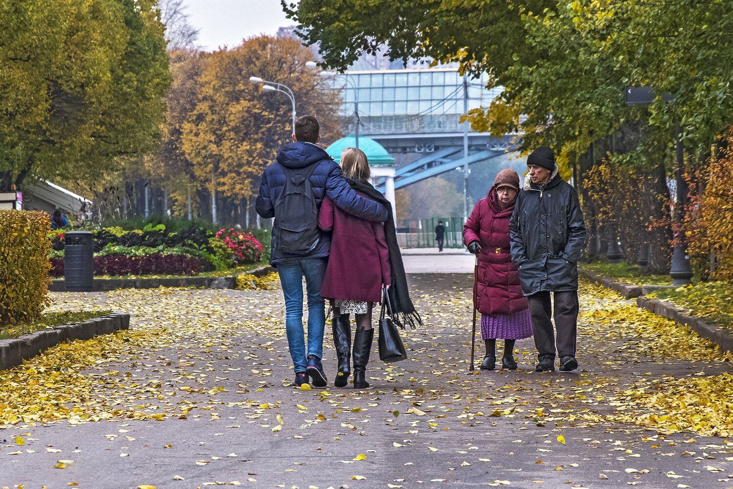 Встретились весна и осень