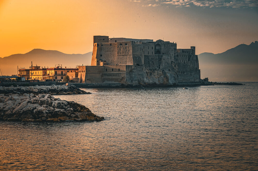 A new day at Castel dell\\\\\\\'Ovo