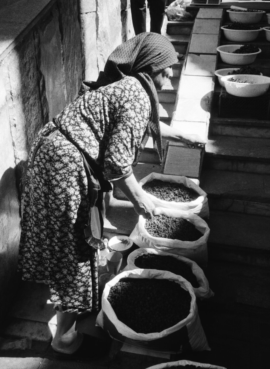 Raisin seller