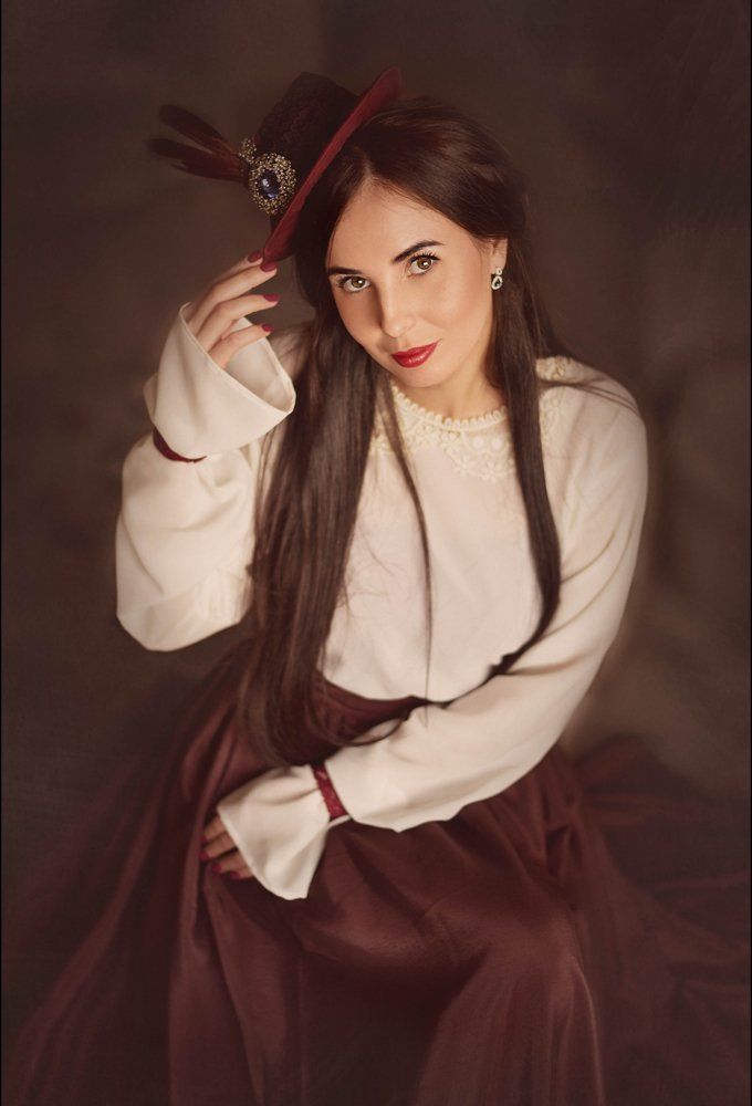 Девушка в шляпке