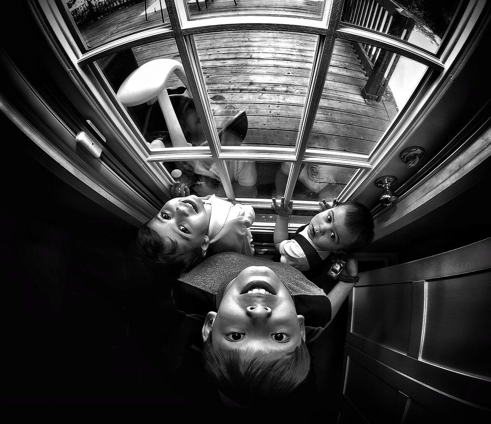 Трилогия: Материнство, Отцовство, Детство...