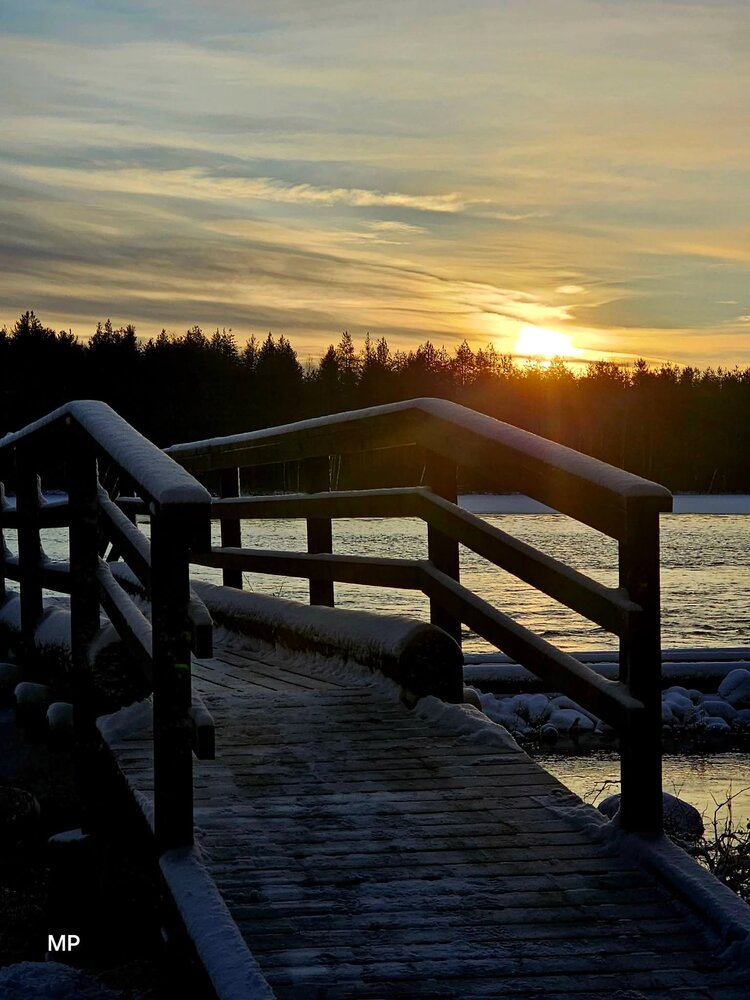 Auringon silta.