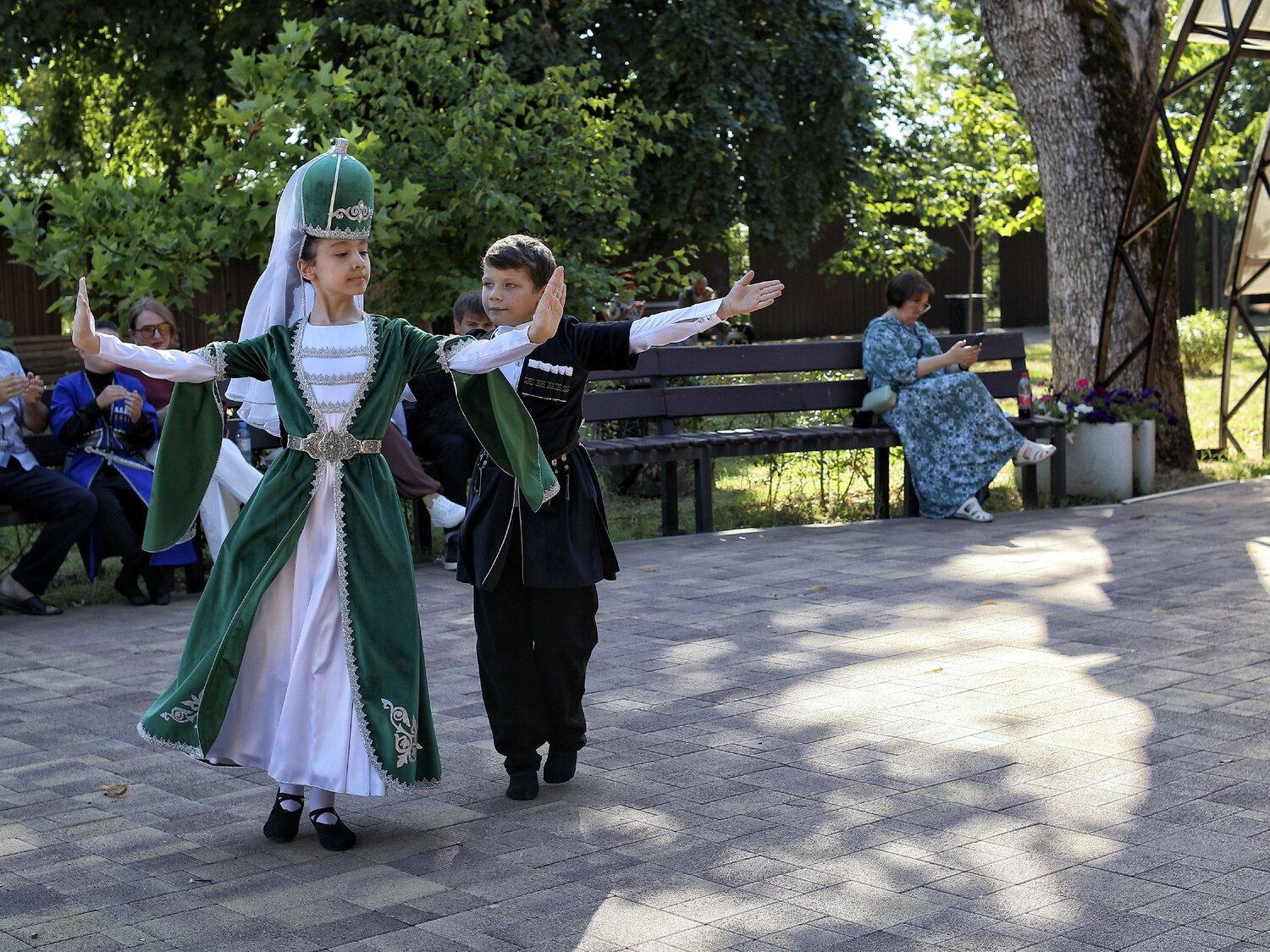 Photo #13965312
