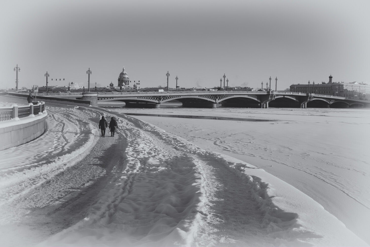 И снова — ленинградская зима...