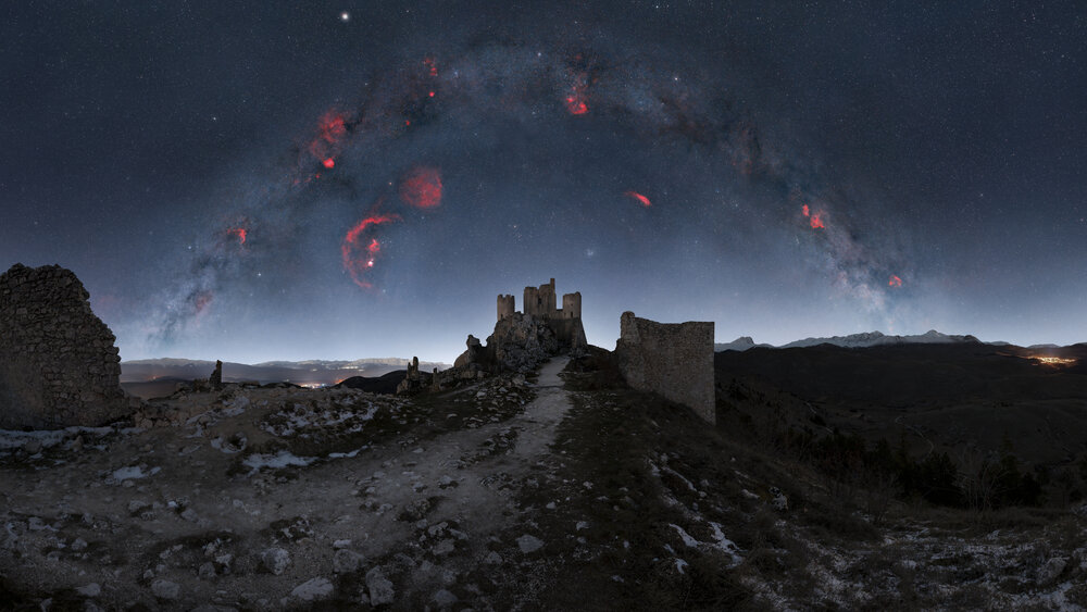 Photograph by Giorgio Castelli