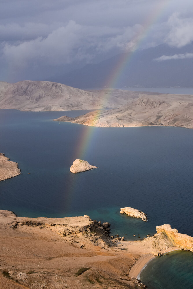 Somewhere over the rainbow