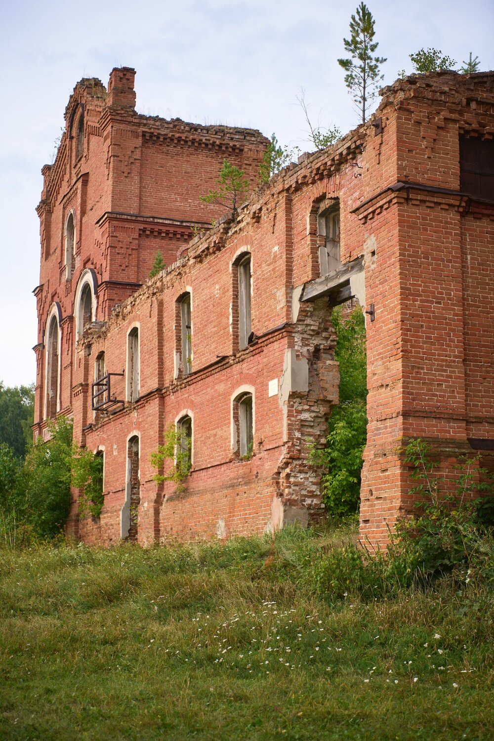 На остатках былого