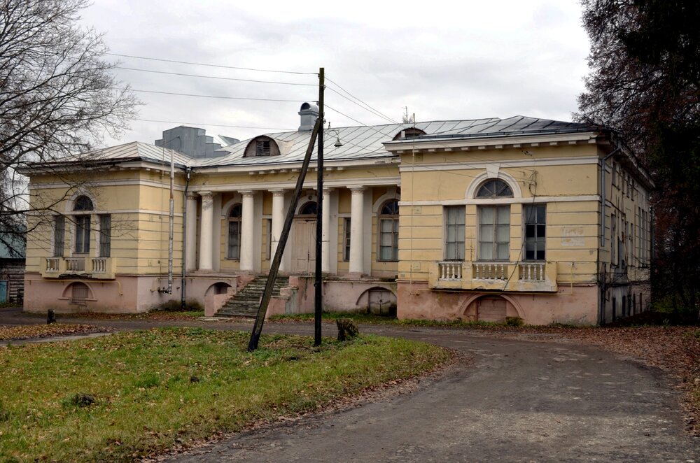 Фотография автора Сергей Лахтионов