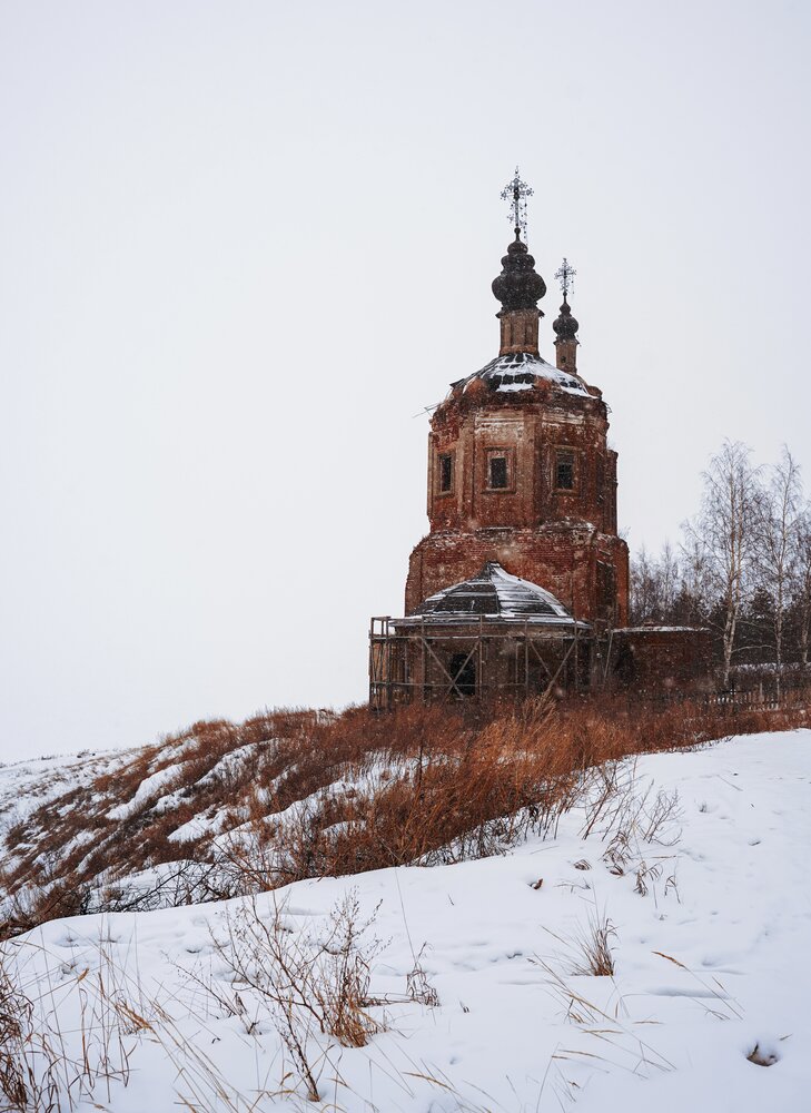 Церковь в Шуране