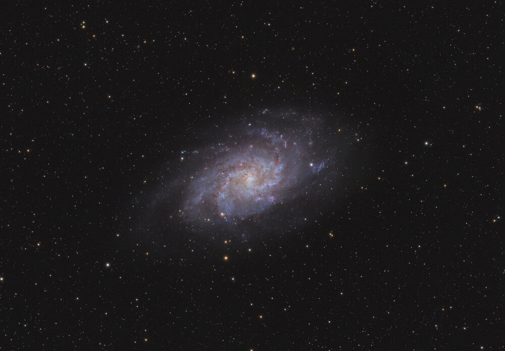 Галактика Треугольника (M 33, NGC 598)
