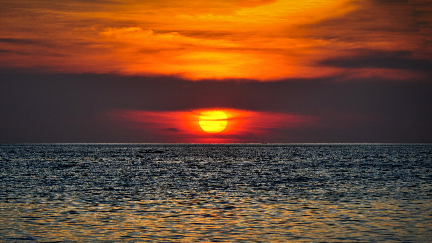 Di Ujung Senja