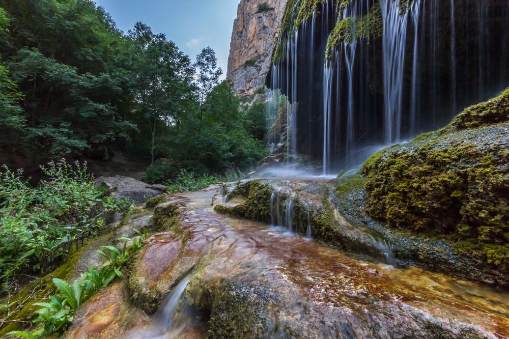 Водопад в ущелье Унот.