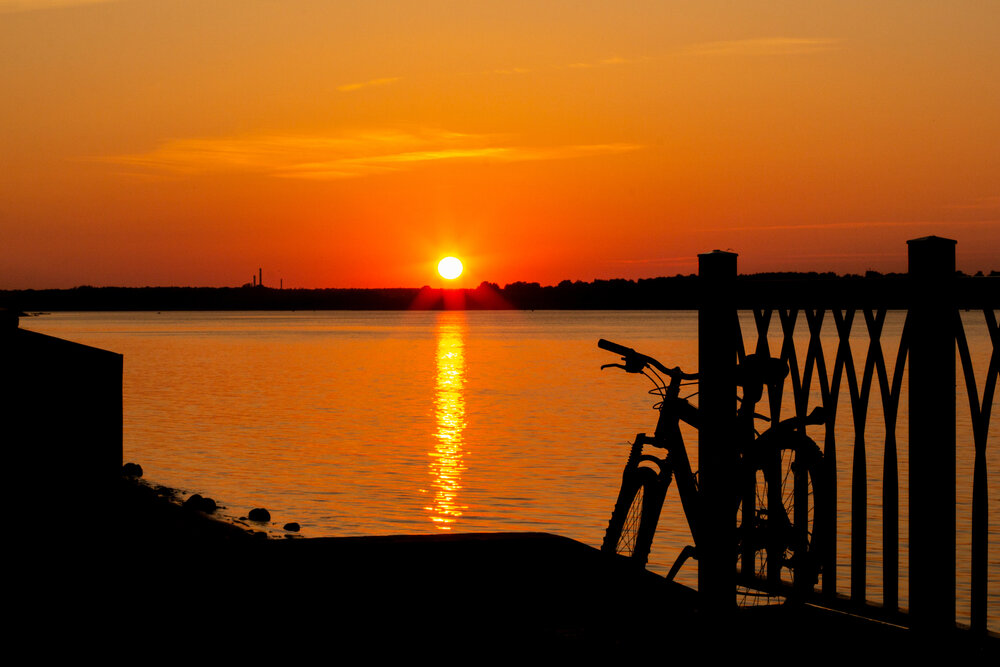 Photograph by Anton Hantov