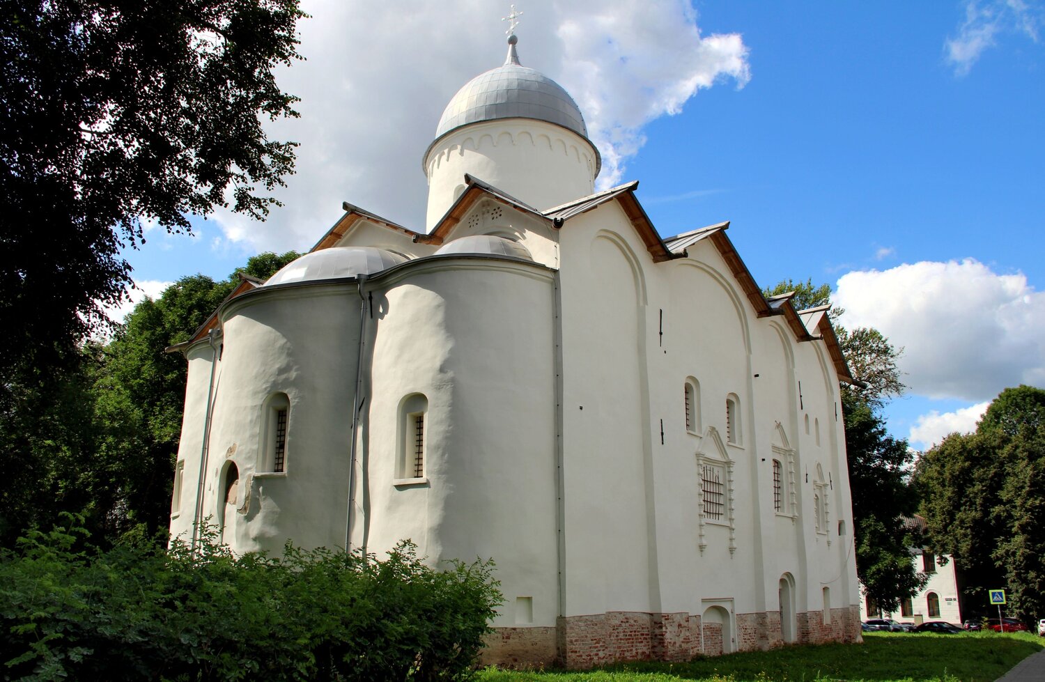 Церковь Иоанна Предтечи на Опоках в Великом Новгороде