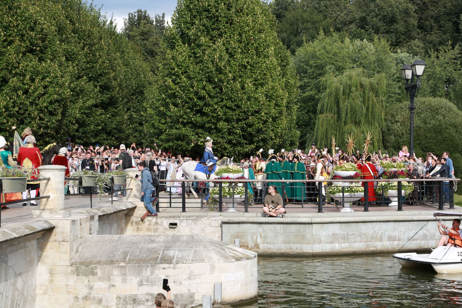 Photo #14032300