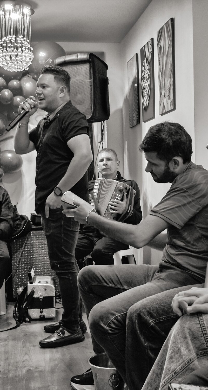 Rhythm of the Vallenato: Live Cultural Harmony