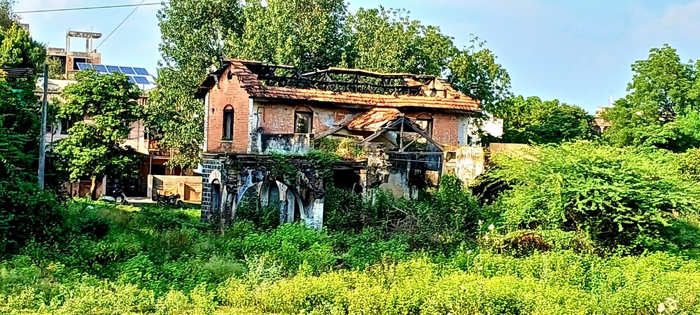 Abandon bunglow
