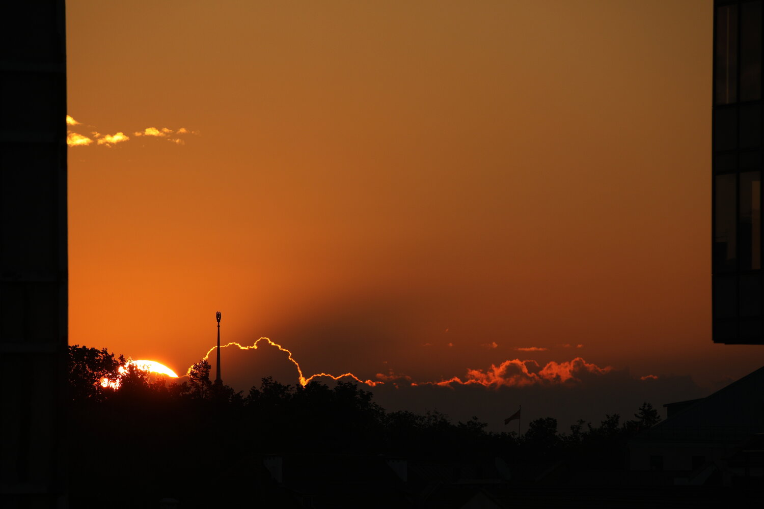 Photo #14035197
