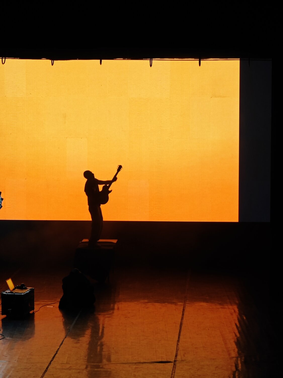 Photo #14041249