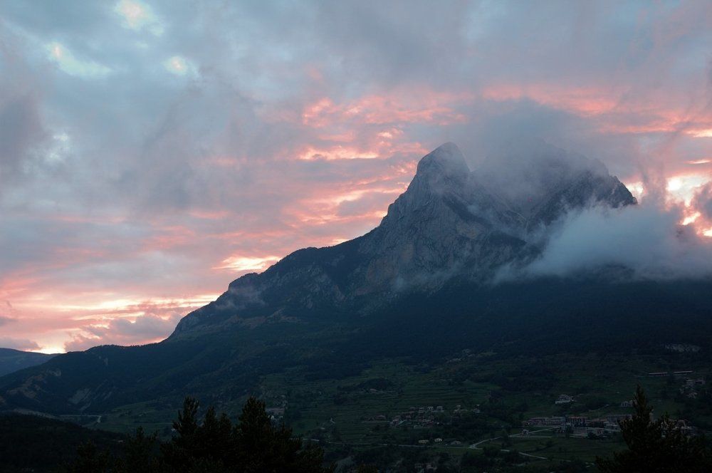 Фотография автора Андрей Симонов