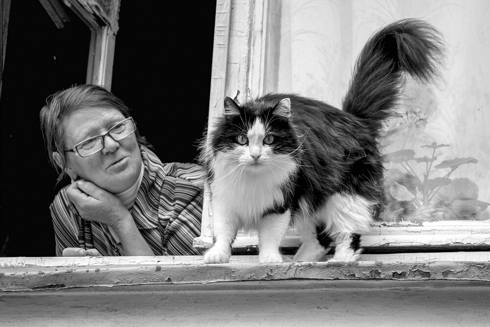 Женщина и кошка