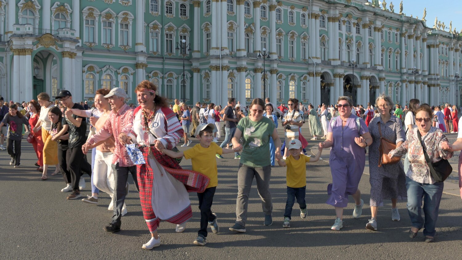 Photo #14050433