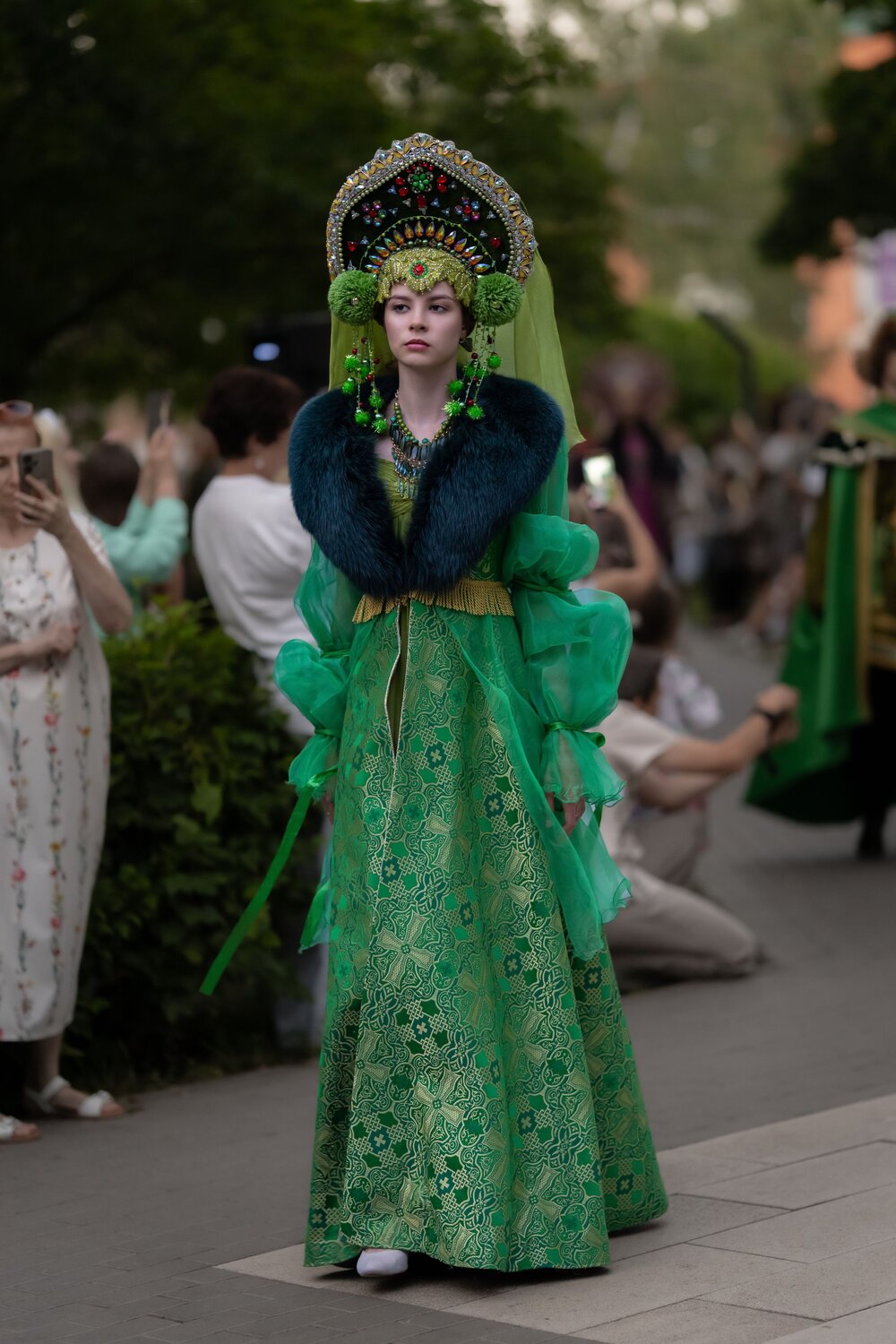 Photo #14062156