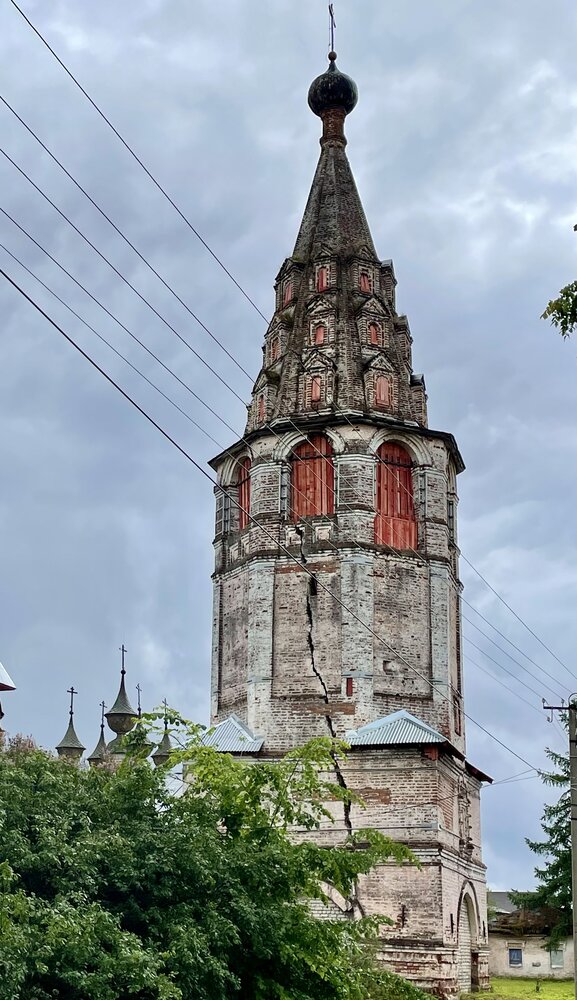 Колокольня Воскресенского монастыря в Солигаличе