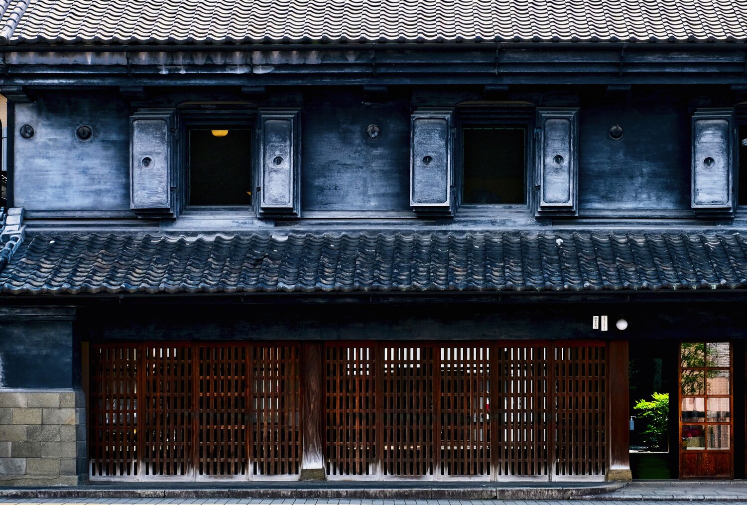 The Dignity of Black Stucco