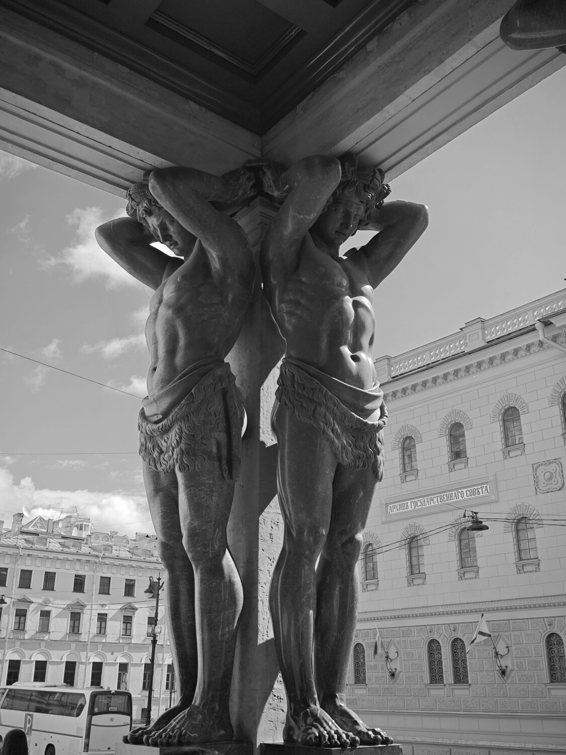 Photo #14067271