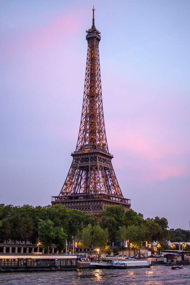Sunset at Eiffel Tower