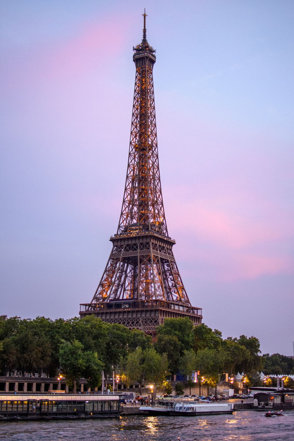 Sunset at Eiffel Tower