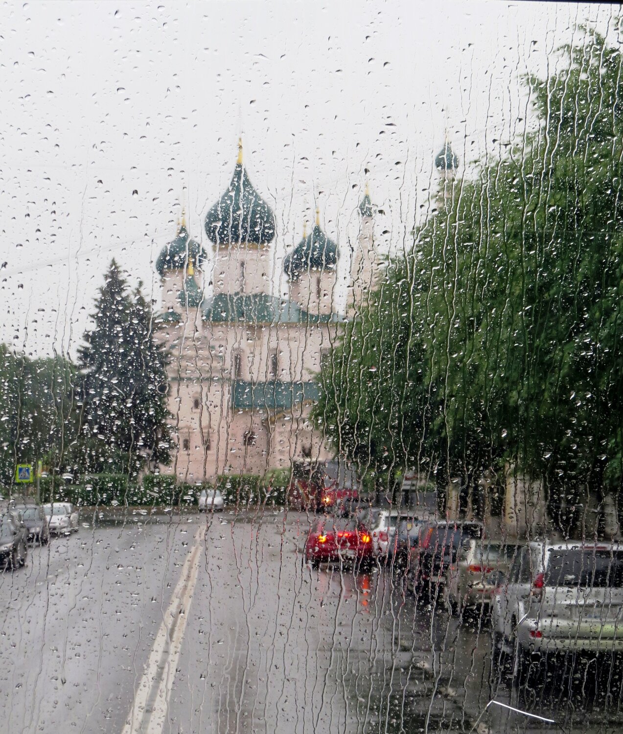 В Ярославле дождь