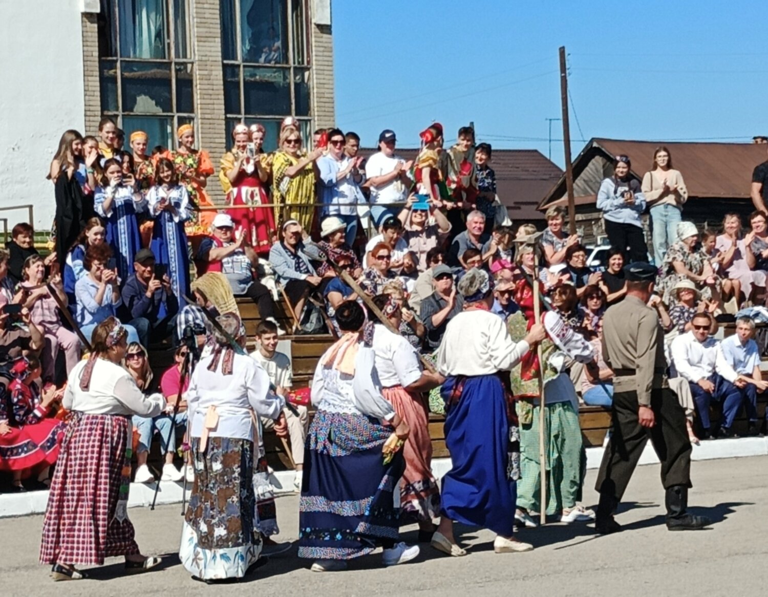Photo #14071034