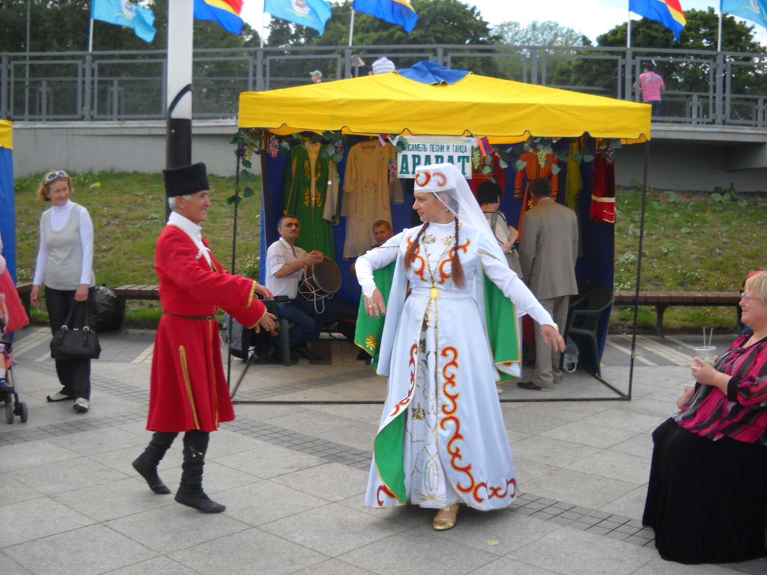 Photo #14071797