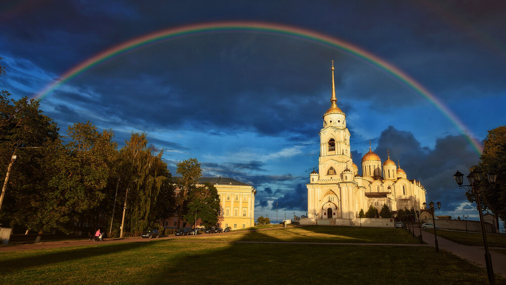Фотография автора Олег Толстов