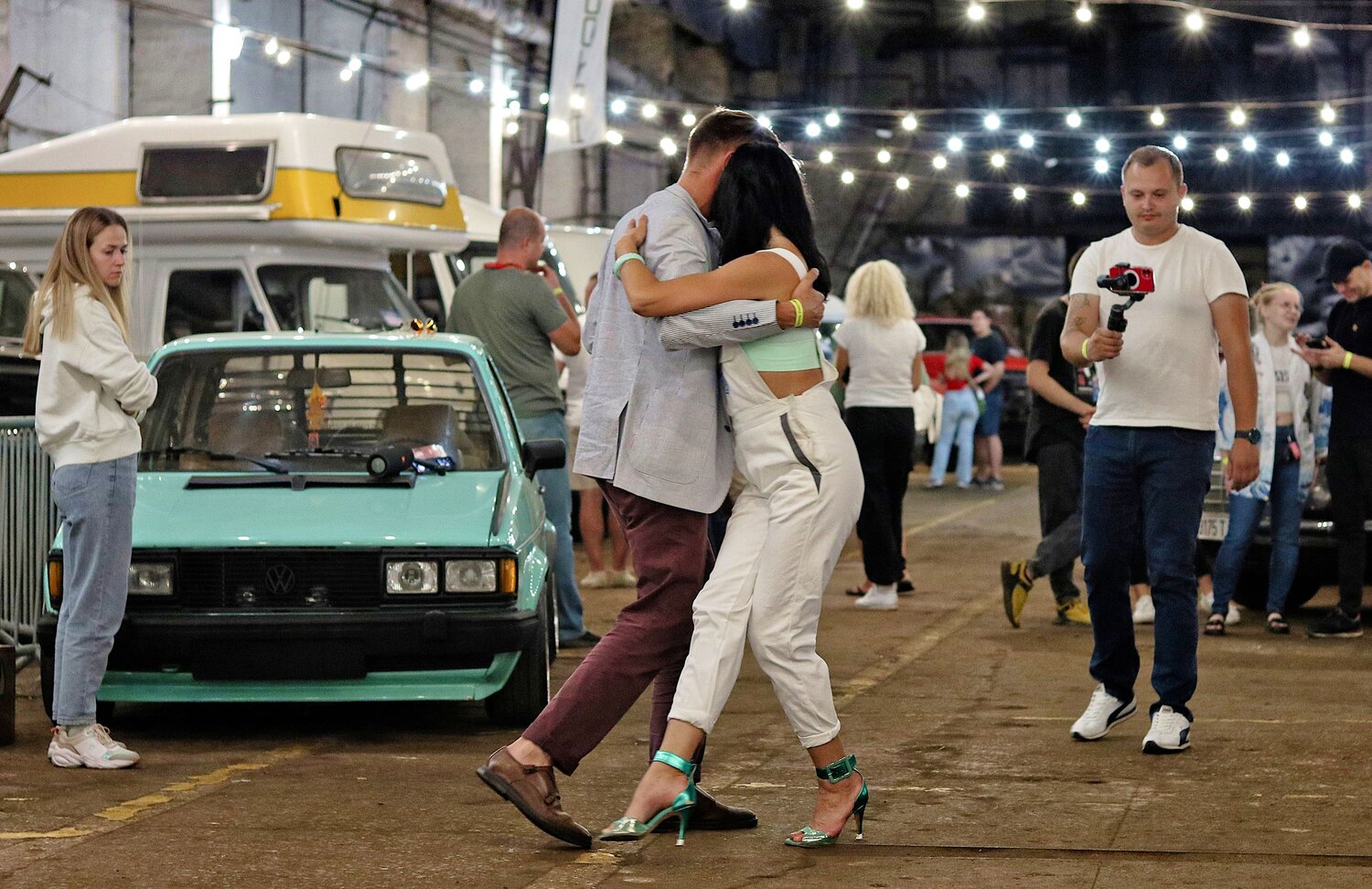 Photo #14082354