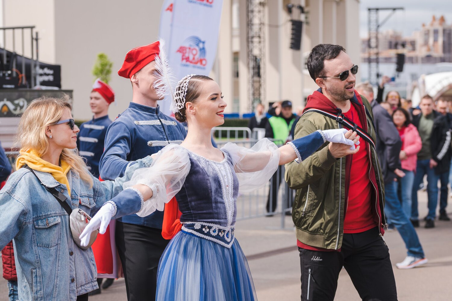 Photo #14097789
