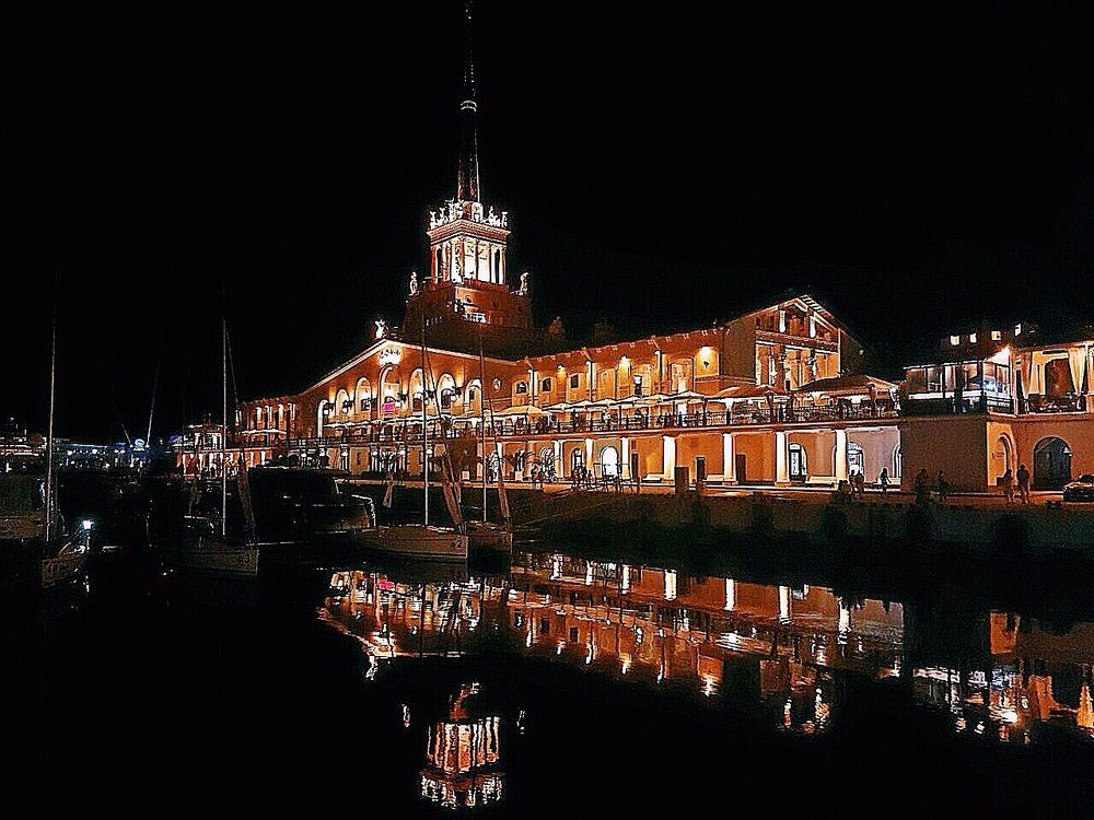 ночной морпорт Сочи