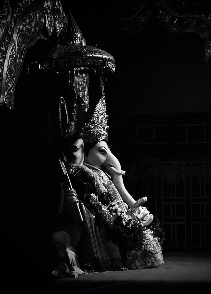 11 days a year. Endless devotion, Wooden Ganesha of Palaj.