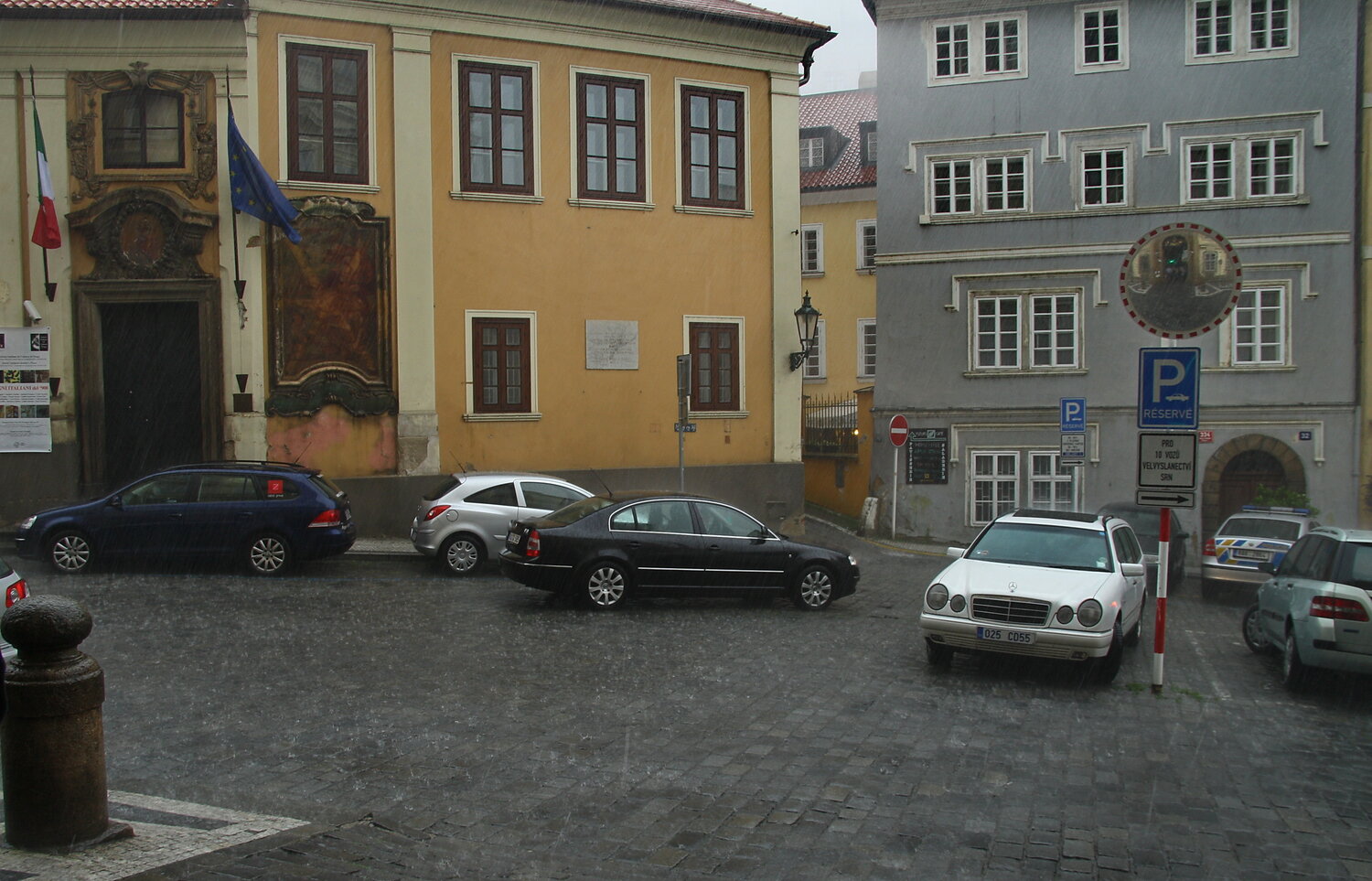 Photo #14118476