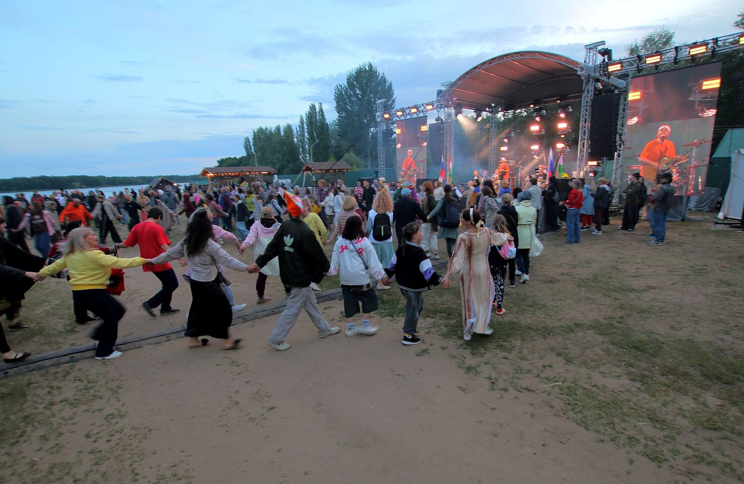 Photo #14122721