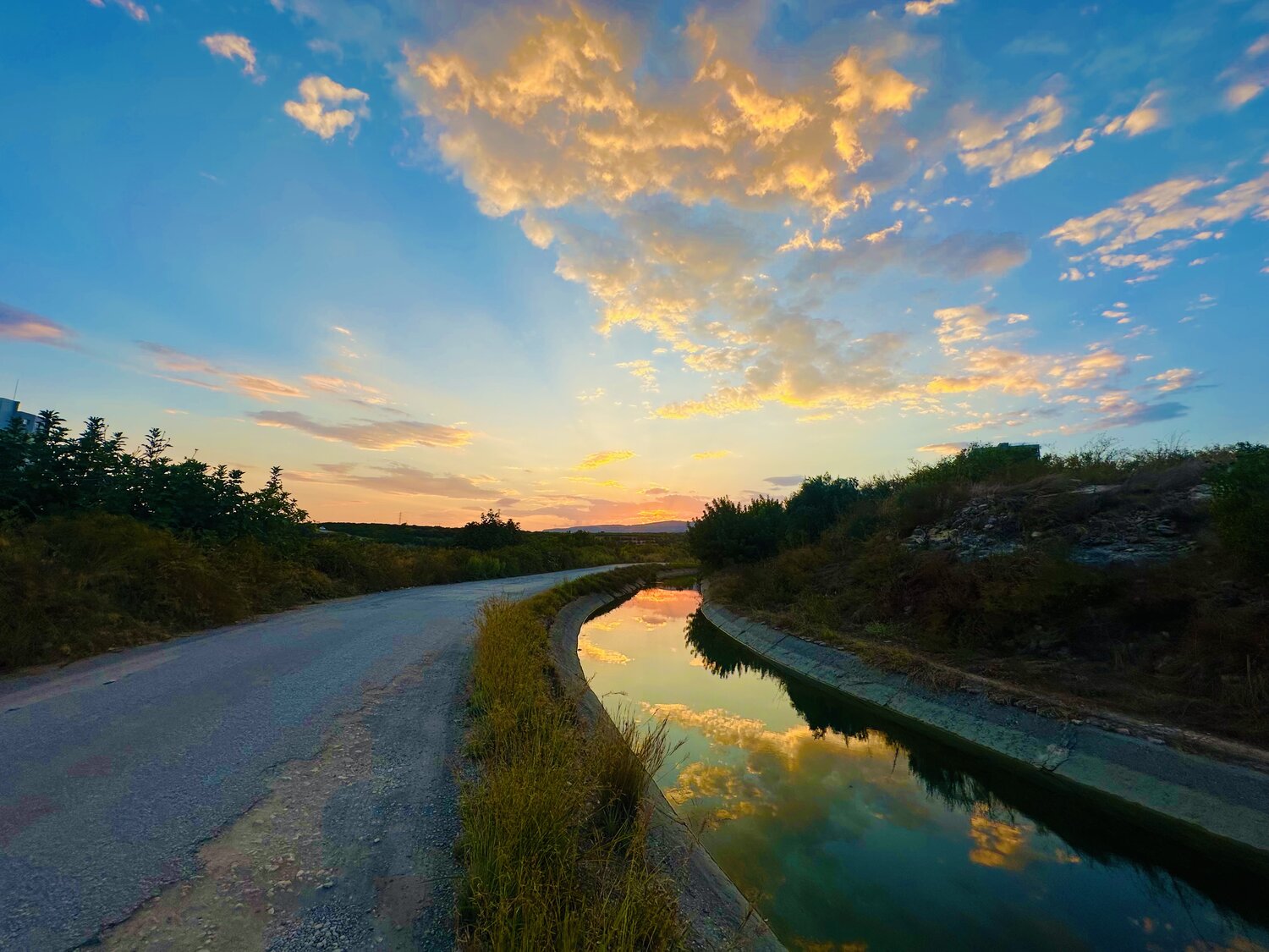 Flowing Skies and Waters: An Evening in Turkey
