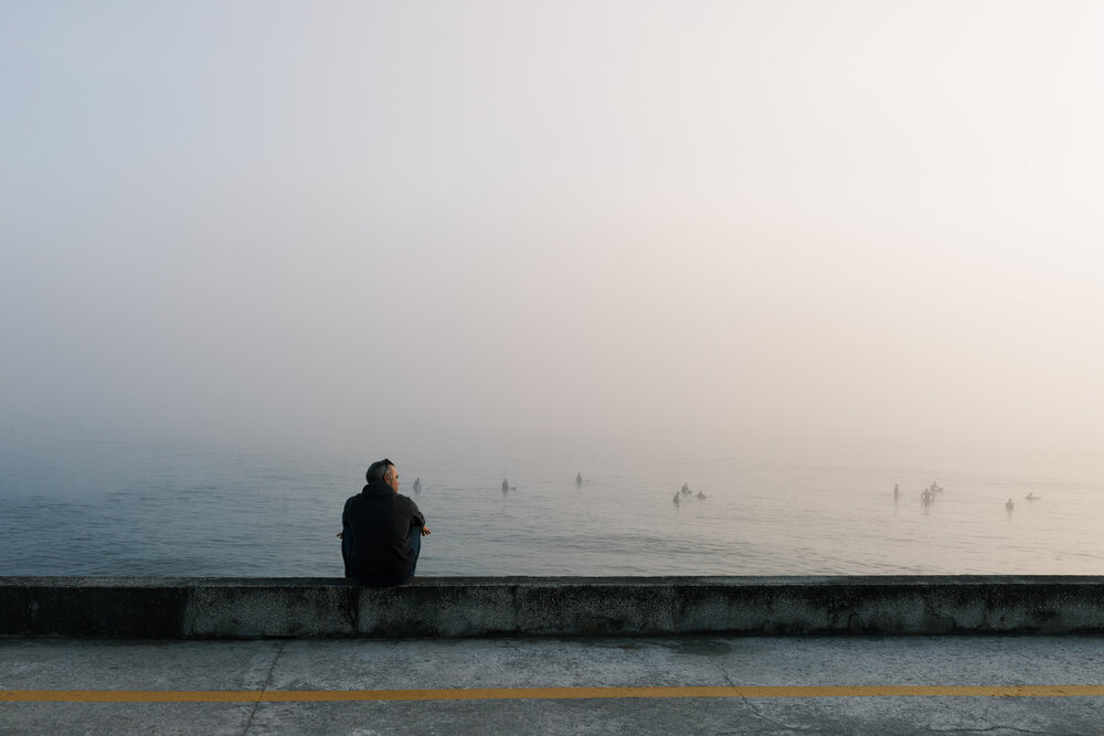 Between Silence and the Sea