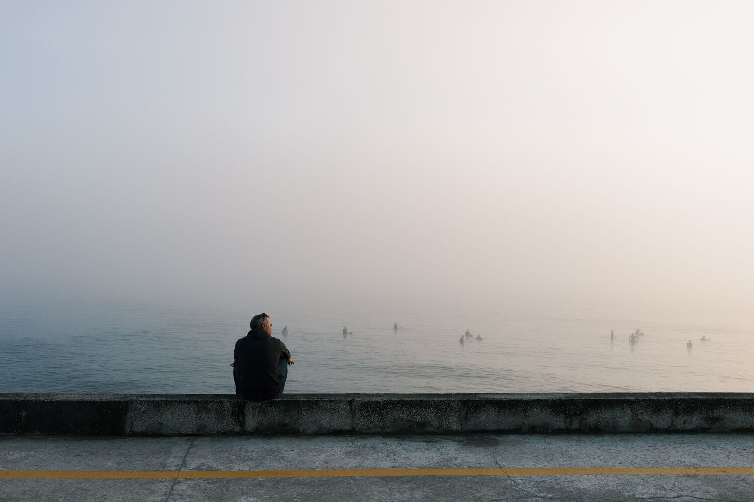 Between Silence and the Sea