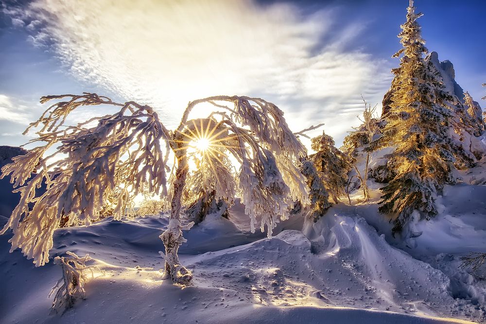 На закате в горах